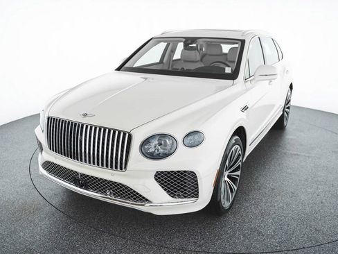 Used 2025 Bentley Bentayga Extended Wheelbase image 25