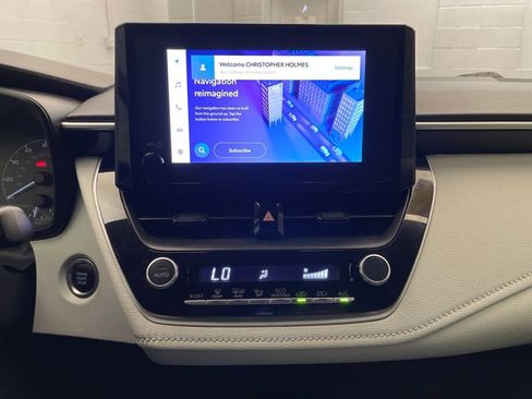 Used 2024 Toyota Corolla SE w/ SE Convenience Package FWD image 16