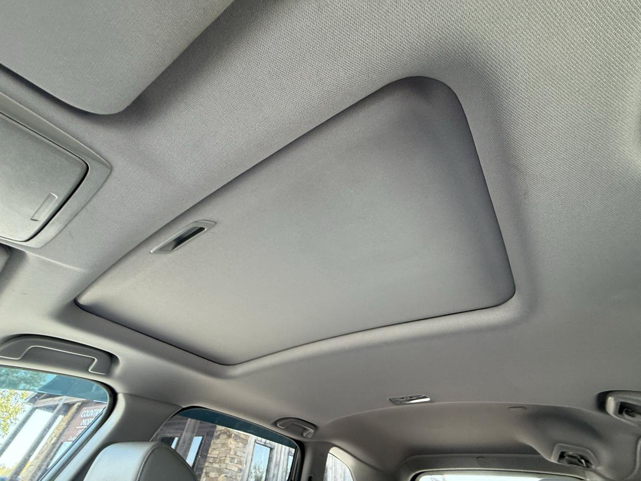 Used 2018 Honda CR-V Touring image 38