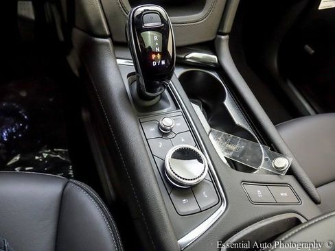 New 2026 Cadillac XT5 Premium Luxury w/ LPO, Floor Liner Package image 18