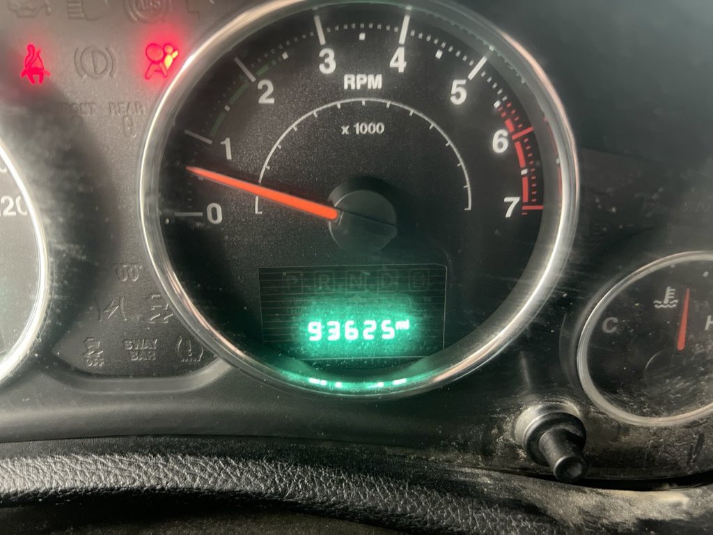 Used 2015 Jeep Wrangler Sport AWD/4WD image 12