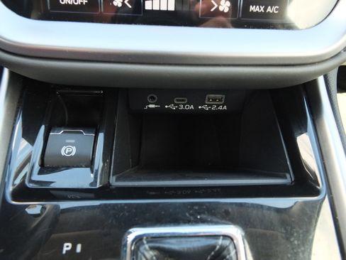 Used 2023 Subaru Outback Onyx Edition image 27