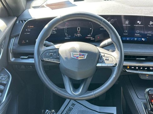 Certified 2025 Cadillac XT4 Premium Luxury image 9