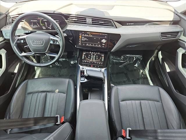 Used 2021 Audi e-tron Premium Plus w/ Premium Plus Package AWD/4WD image 22