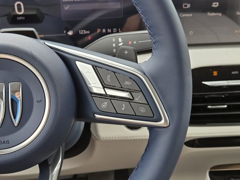 New 2026 Buick Enclave Avenir w/ Super Cruise Package FWD image 9