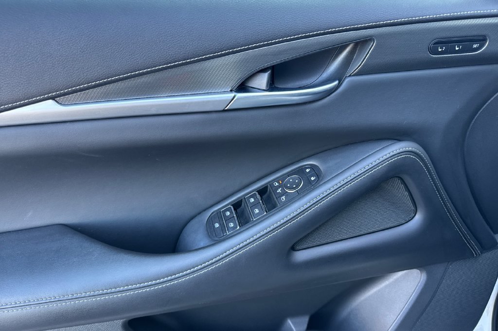 Certified 2023 INFINITI QX60 Luxe w/ Cargo Package AWD/4WD image 10