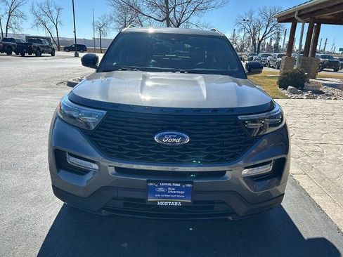Certified 2023 Ford Explorer ST-Line w/ Class IV Trailer Tow Package image 3