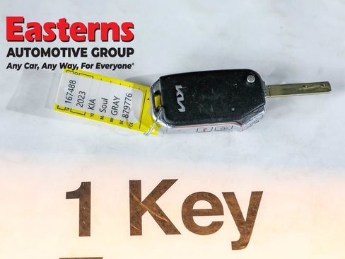 Used 2023 Kia Soul LX w/ LX Technology Package image 35