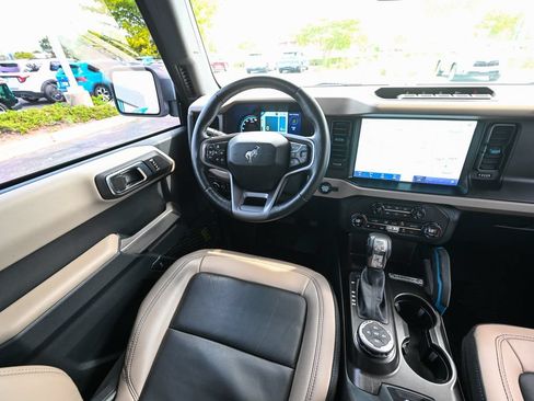 Used 2023 Ford Bronco Wildtrak AWD/4WD image 33