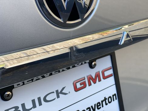 Used 2019 Volkswagen Atlas SE FWD image 32