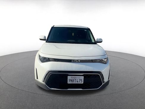 Used 2025 Kia Soul LX w/ LX Technology Package image 4