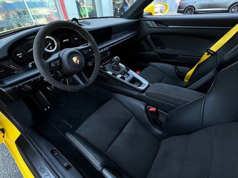 Used 2022 Porsche 911 GT3 RWD image 2