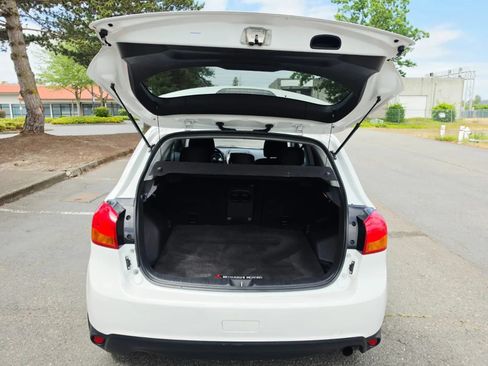 Used 2013 Mitsubishi Outlander Sport ES FWD image 18