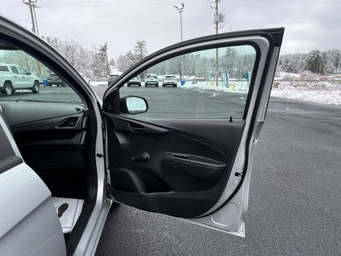 Used 2017 Chevrolet Spark LS image 14