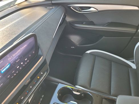 Used 2025 Buick Envision Sport Touring image 13