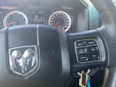 Used 2020 RAM 1500 Classic SLT AWD/4WD image 20