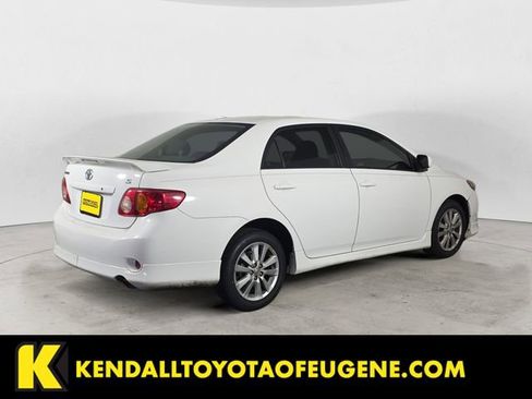 Used 2009 Toyota Corolla S FWD image 2