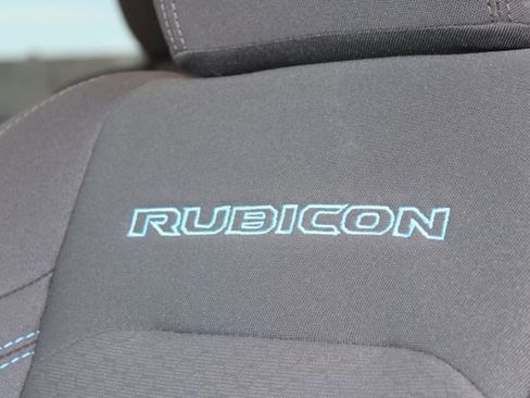 Used 2022 Jeep Wrangler Unlimited Rubicon 4xe AWD/4WD image 42