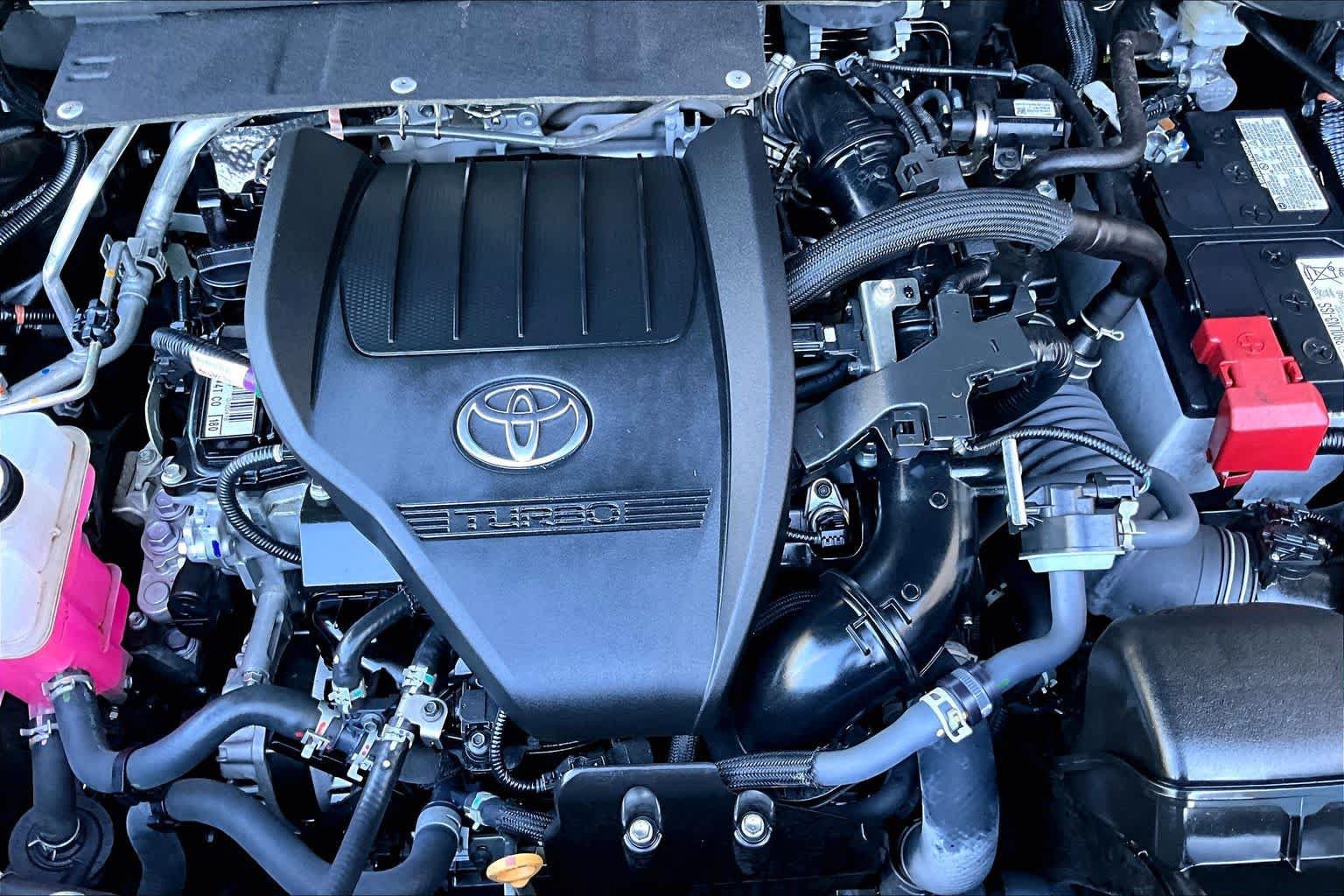 Used 2024 Toyota Highlander XSE FWD image 33