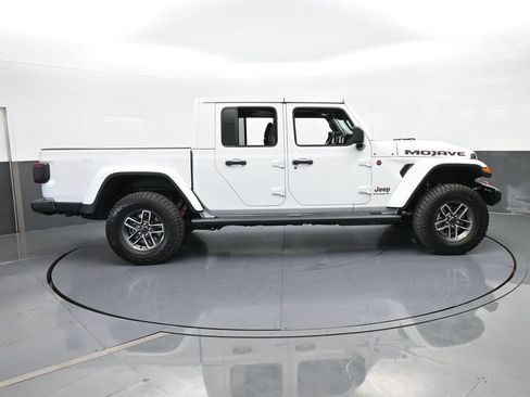 New 2026 Jeep Gladiator Mojave AWD/4WD image 7