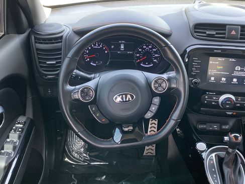Used 2018 Kia Soul ! FWD image 10