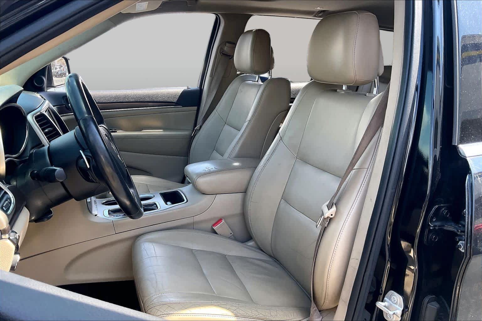 Used 2017 Jeep Grand Cherokee Limited RWD image 8