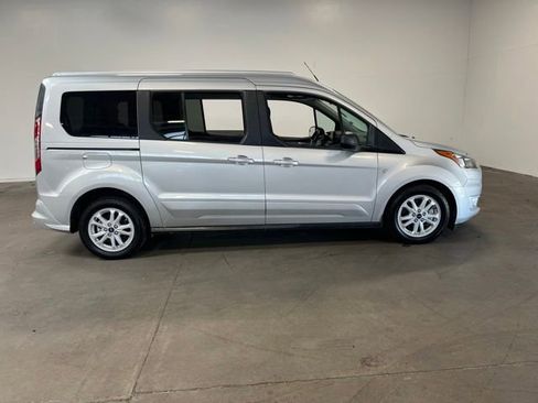 Used 2019 Ford Transit Connect XLT FWD image 2