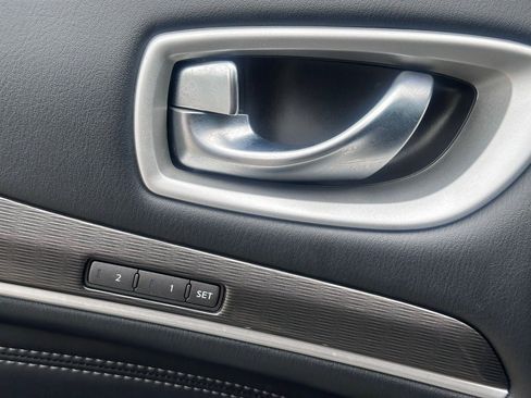 Used 2020 INFINITI QX60 Luxe w/ Essential Package FWD image 25