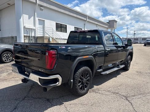 Used 2024 GMC Sierra 2500 SLT w/ SLT Premium Package AWD/4WD image 7
