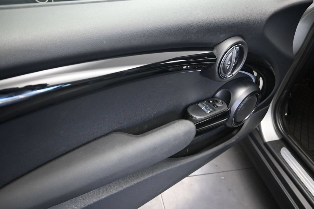 Used 2024 MINI Cooper S FWD image 11