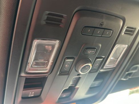 Used 2023 GMC Yukon Denali image 17