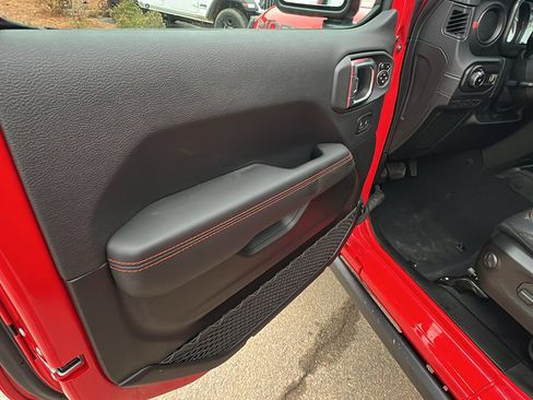 New 2026 Jeep Wrangler Unlimited Rubicon 392 image 14