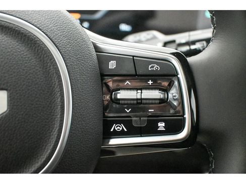 New 2026 Kia Carnival SX Prestige FWD image 25