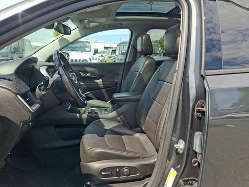 Used 2021 GMC Terrain SLT w/ Infotainment Package II FWD image 23