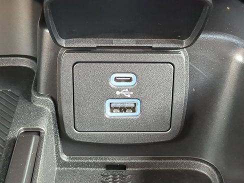 New 2025 Ford Bronco 4-Door image 19