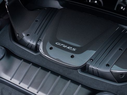 Used 2025 Porsche 718 Cayman GT4 RS image 45