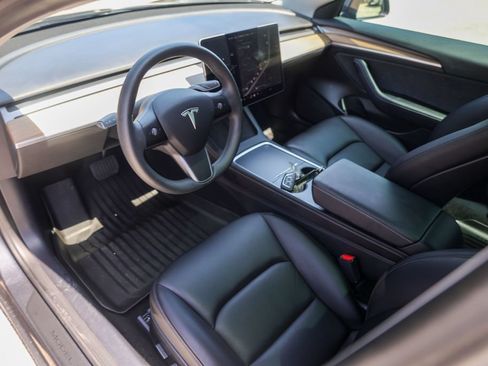 Used 2021 Tesla Model 3 Standard Range Plus RWD image 10