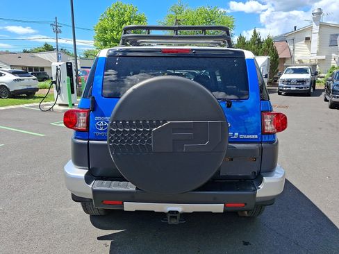 Used 2007 Toyota FJ Cruiser 4WD image 6