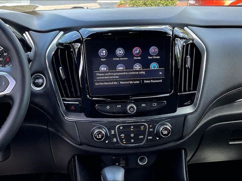 Certified 2023 Chevrolet Traverse RS FWD image 7
