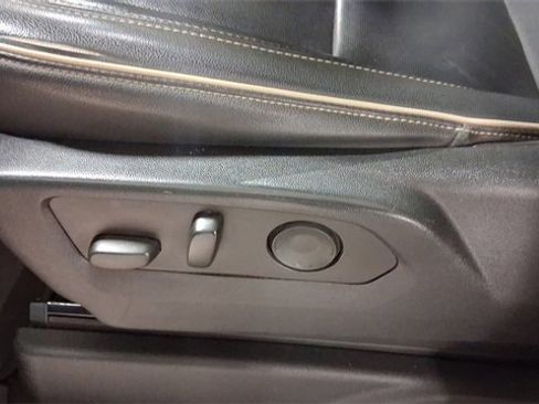 Used 2021 GMC Yukon SLT w/ SLT Premium Package image 25