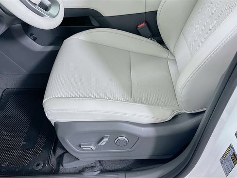 New 2026 Hyundai Santa Fe SEL FWD image 19