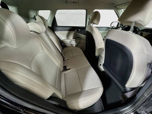 Used 2022 Kia Soul S FWD image 25