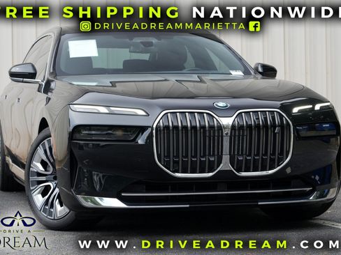 Used 2023 BMW i7 xDrive60 AWD/4WD image 2