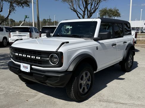 Used 2025 Ford Bronco Big Bend image 9