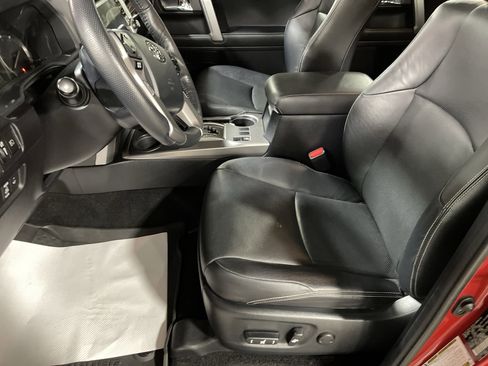 Used 2023 Toyota 4Runner Limited image 11