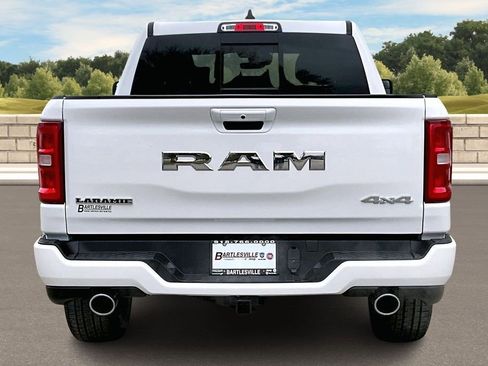 New 2026 RAM 1500 Laramie AWD/4WD image 4
