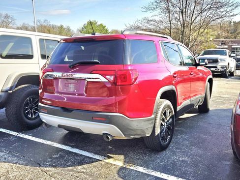 Used 2019 GMC Acadia SLT FWD image 2