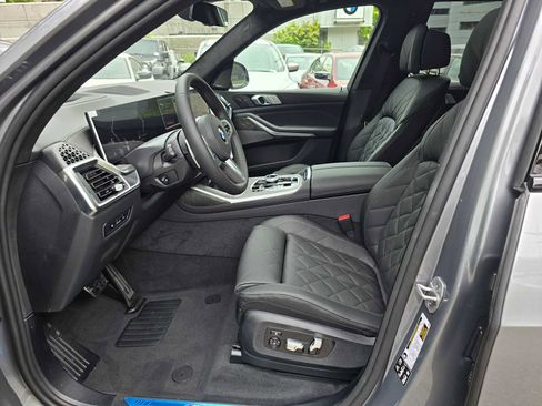 New 2026 BMW X7 xDrive40i w/ Executive Package AWD/4WD image 21