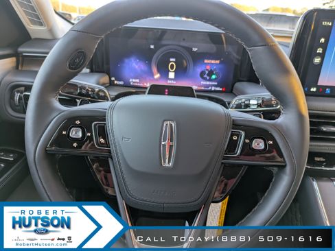 New 2026 Lincoln Aviator Reserve w/ Jet Appearance Package image 23