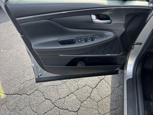 Used 2023 Hyundai Santa Fe SEL w/ Premium Package image 10